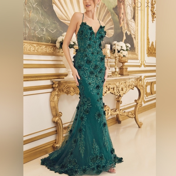 Emerald fitted beaded glitter floral sleeveless long open back dress - Picture 1 of 10